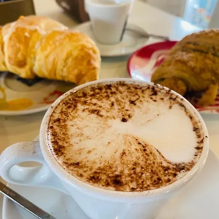 Large Garden Апартаменты Рим