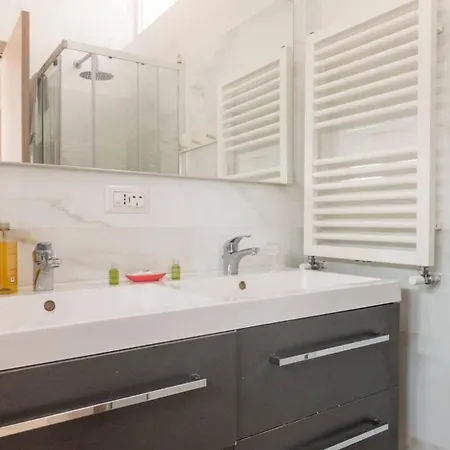 Апартаменты Large Garden Рим