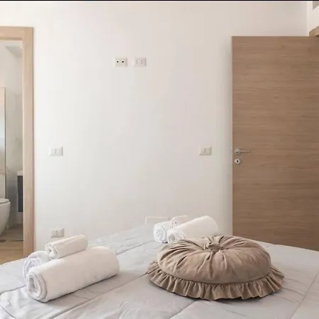 Large Garden Apartamento *